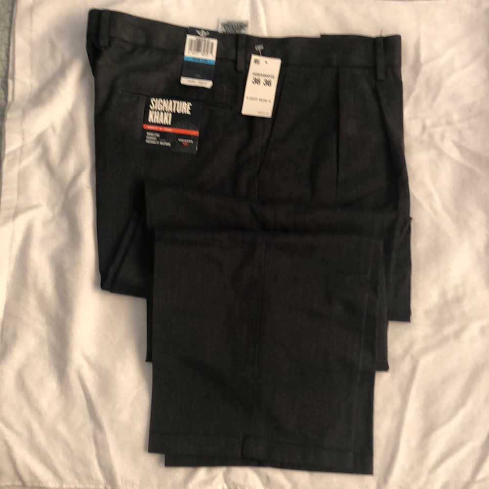 Dockers Signature Khaki